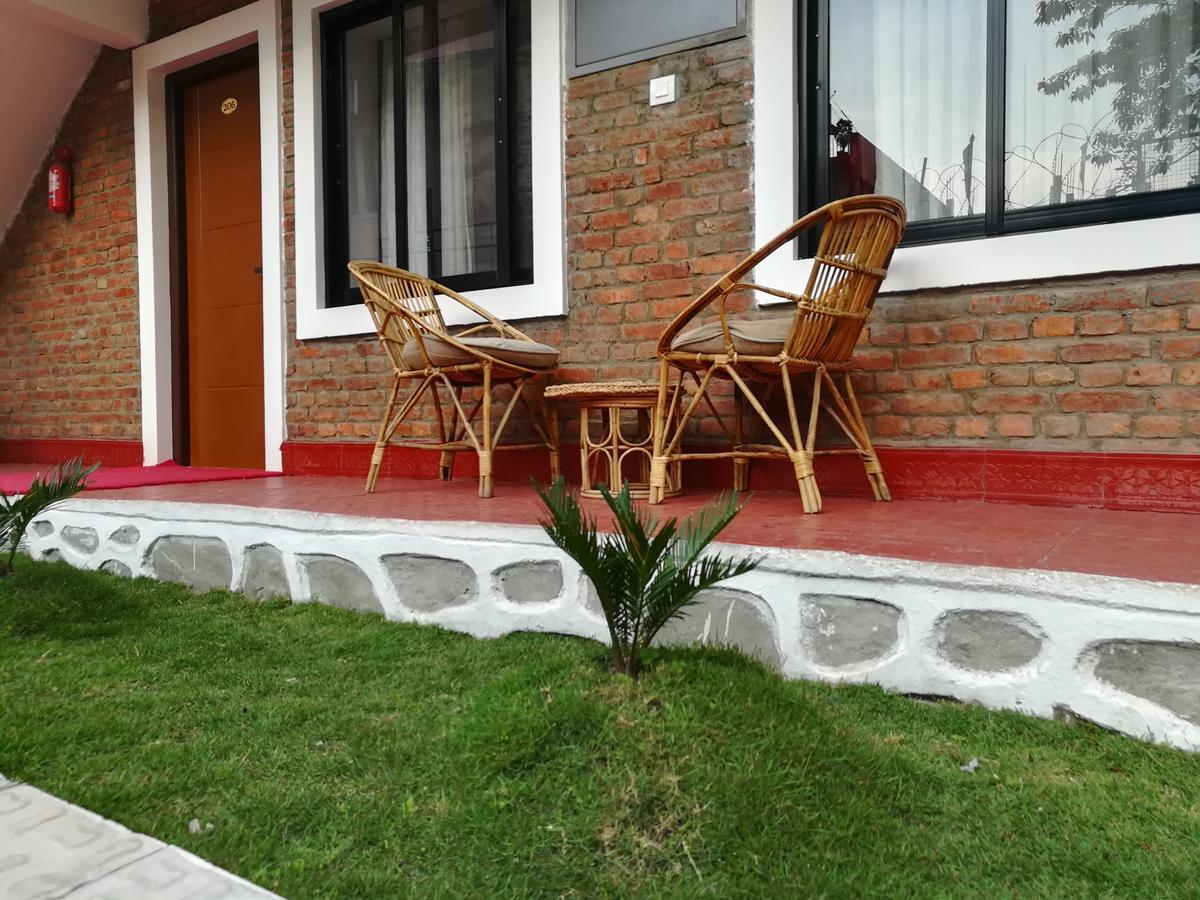 Nepal Cottage Resort Катманду Екстериор снимка
