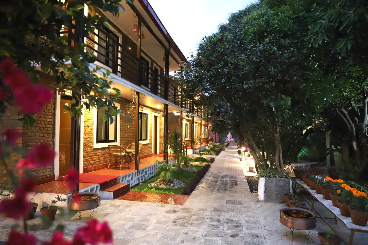 Nepal Cottage Resort Катманду Екстериор снимка