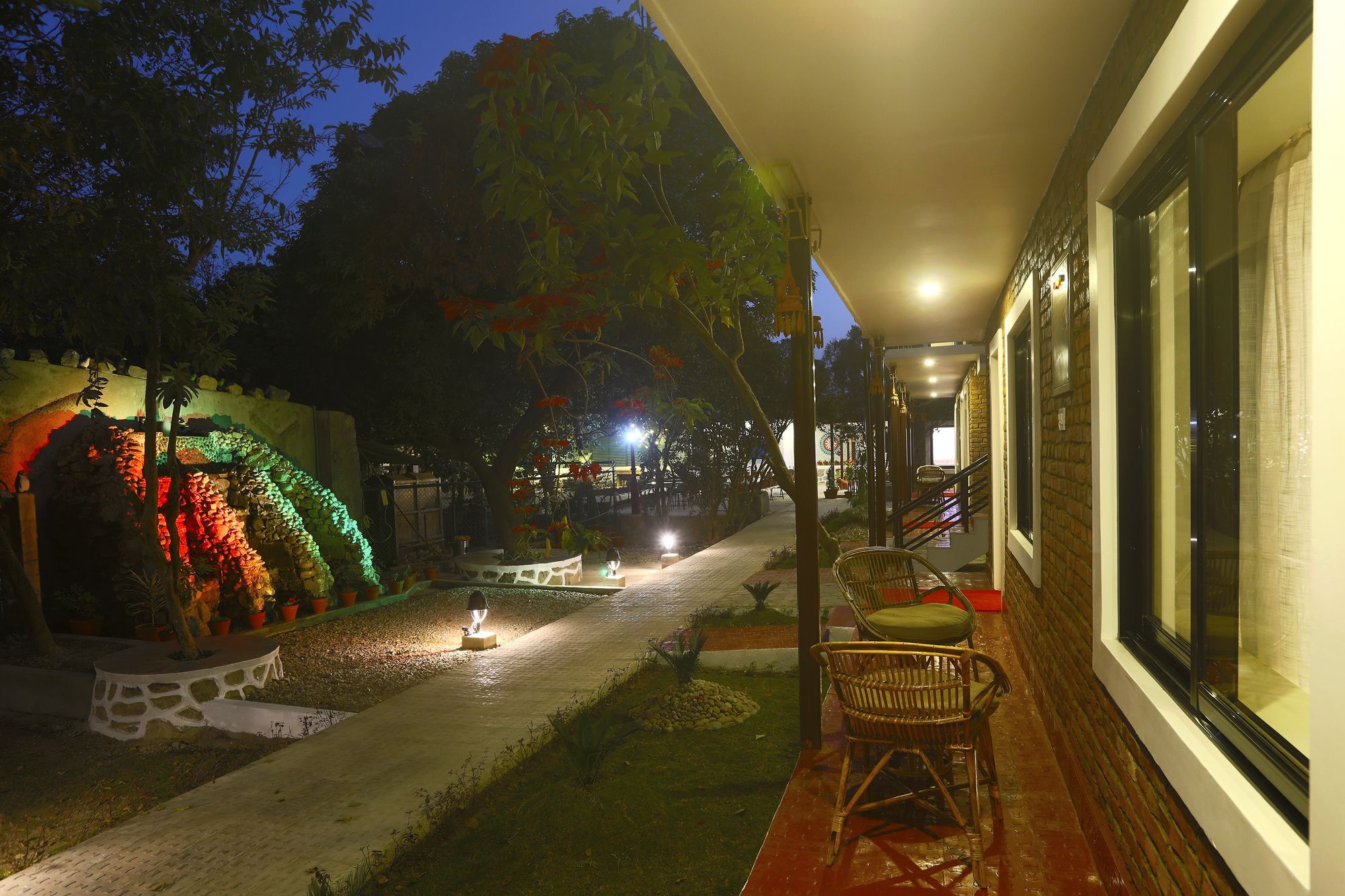 Nepal Cottage Resort Катманду Екстериор снимка